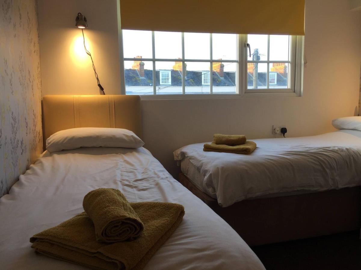 Whitecliff Guest House ウェーマス エクステリア 写真