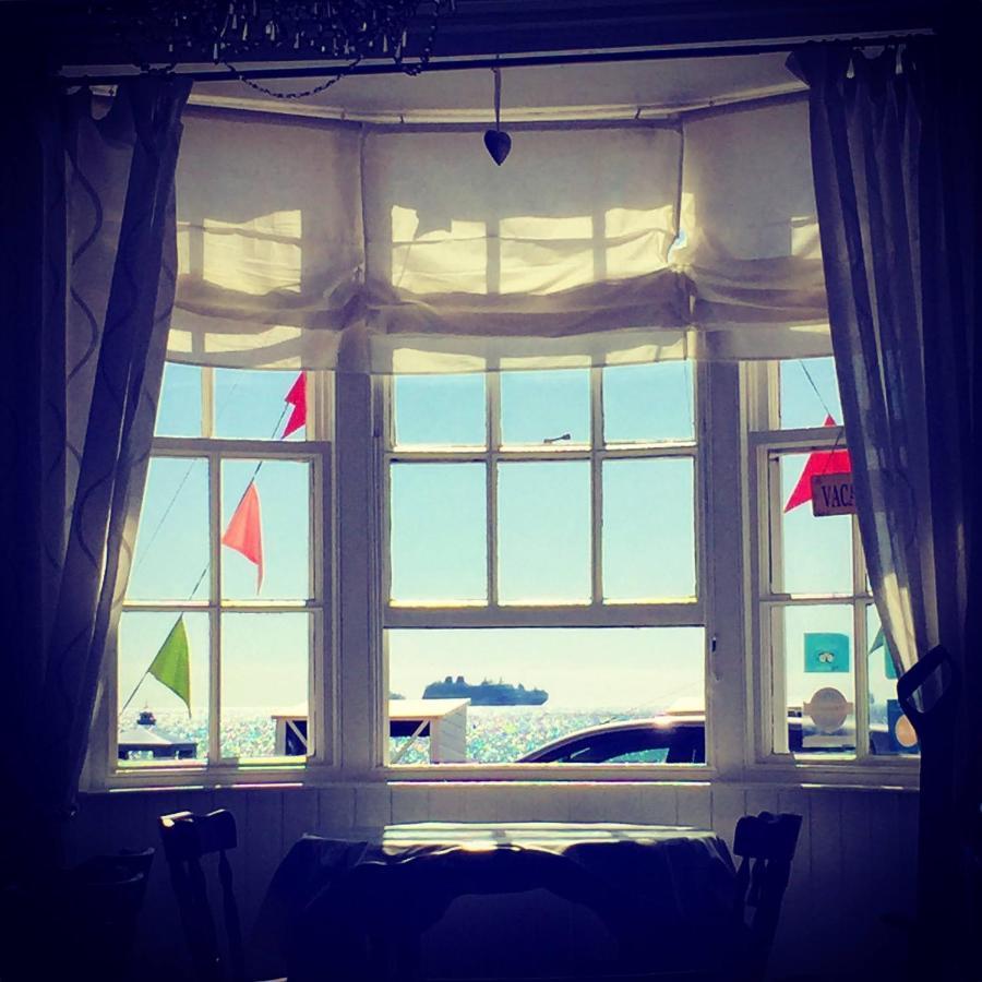 Whitecliff Guest House ウェーマス エクステリア 写真