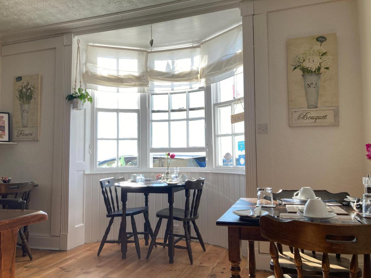 Whitecliff Guest House ウェーマス エクステリア 写真