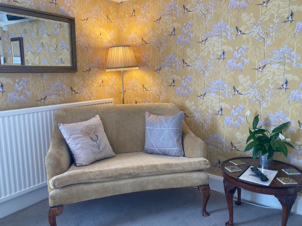 Whitecliff Guest House ウェーマス エクステリア 写真