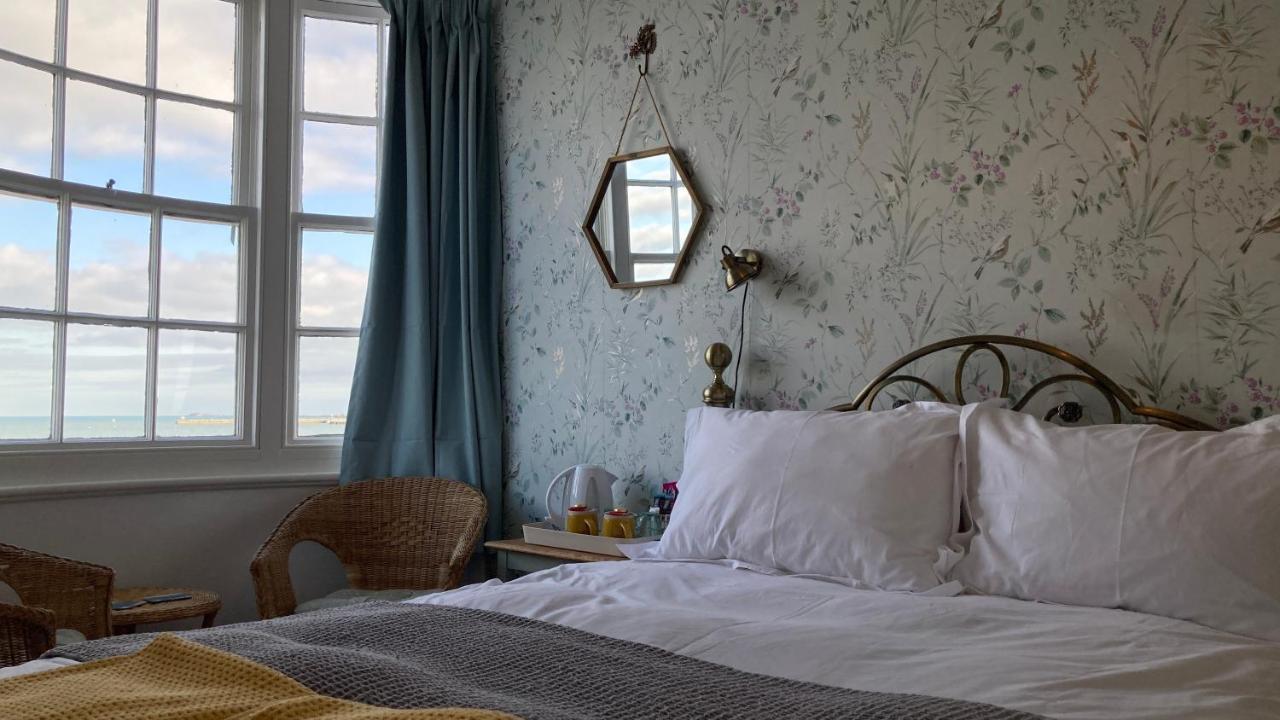 Whitecliff Guest House ウェーマス エクステリア 写真