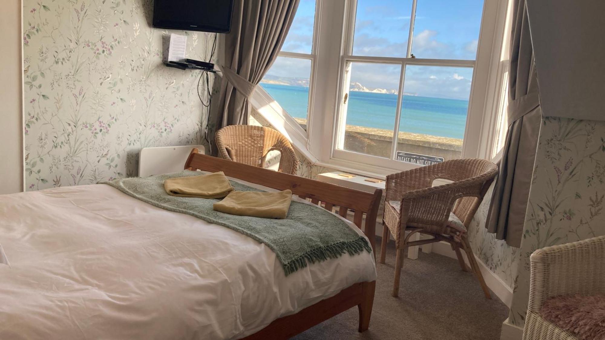Whitecliff Guest House ウェーマス エクステリア 写真